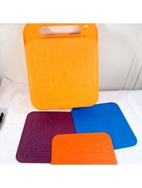 Vintage Tupperware TupperToys Art Set Rubbing Plates with Carry Case lunchbox